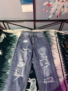 Women’s Distressed High-Waist Blue Jeans